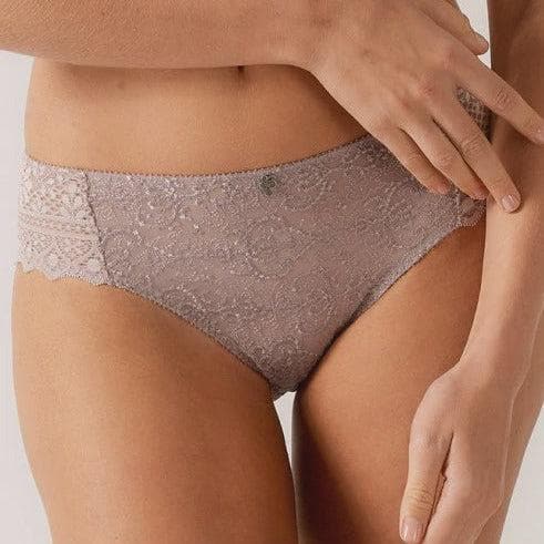 http://annabellalingerie.com/cdn/shop/products/Empreinte-Melody-Brief-in-Rose-The-13386-Panties-Empreinte-Rose-The-Small.jpg?v=1694283351