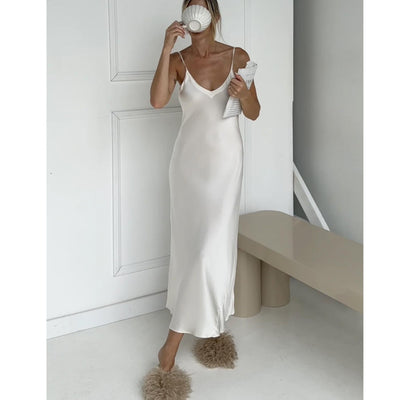 Jet, Set, Sleep: Luxe Sleepwear for Holiday Getaways