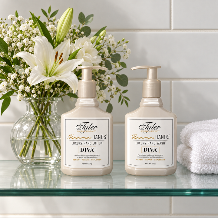 Tyler Candle Company Glamorous Hands Gift Set in Diva