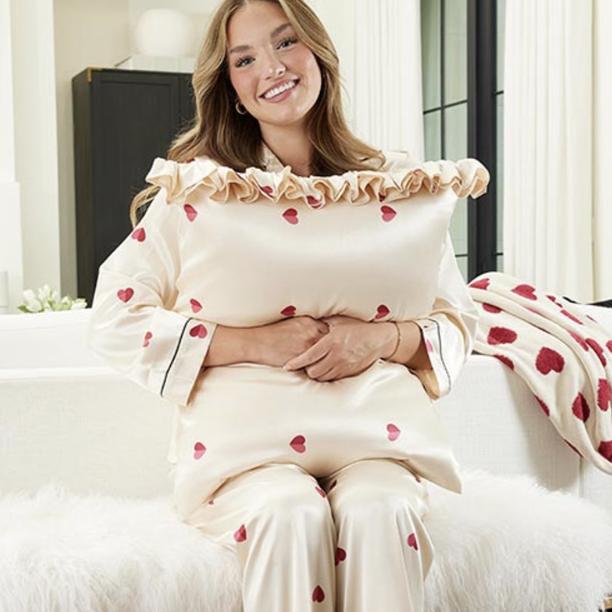 Bella Ruffled Satin Pillowcase - Ivory with Red Hearts N5815-Pillowcases-Bella Sleep & Spa-Anna Bella Fine Lingerie, Reveal Your Most Gorgeous Self!