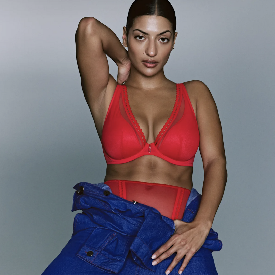 Prima Donna Wowgirl Padded Plunge Bra in True Red 0142604