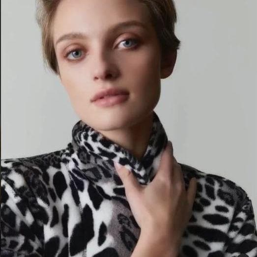 Natori Luxe Leopard 52" Robe in Black/White Print H74274-Robes-Natori-Black / White Print-XSmall-Anna Bella Fine Lingerie, Reveal Your Most Gorgeous Self!
