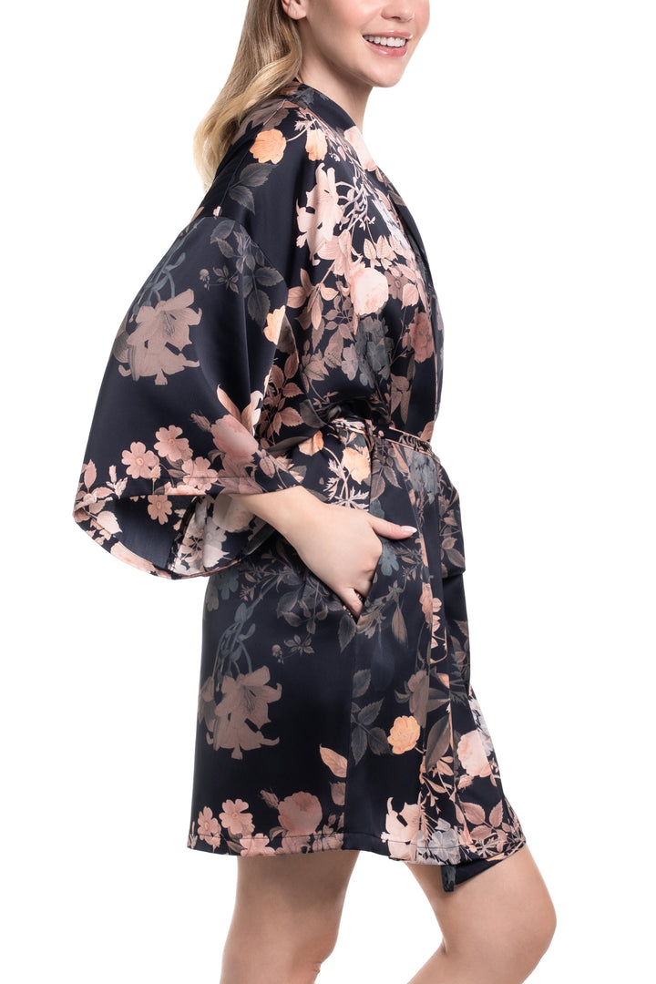 Midnight Bakery Saoirse Wrap in Blackness Bouquet SQE130