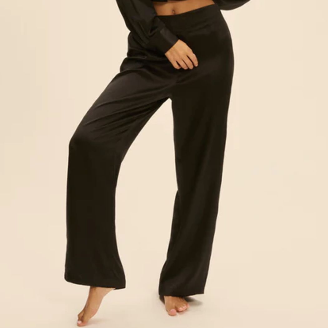 Simone Perele Love Me Silk Top with Embrodiery &amp; Trousers 1F8661-Anna Bella Fine Lingerie-Black-Small-